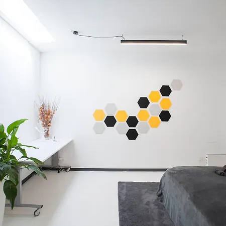 Modern Family - Sleeps 6 And Baby Apartment *
