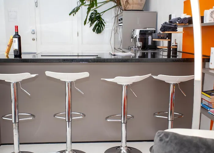 Modern Family - Sleeps 6 And Baby Apartamento *